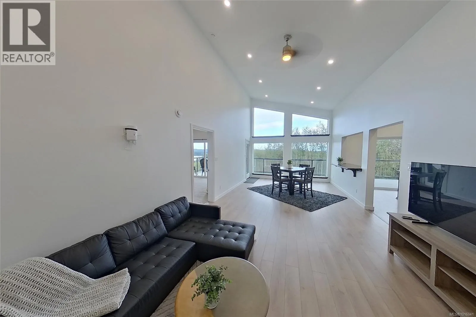 2087 Pioneer Hill Dr