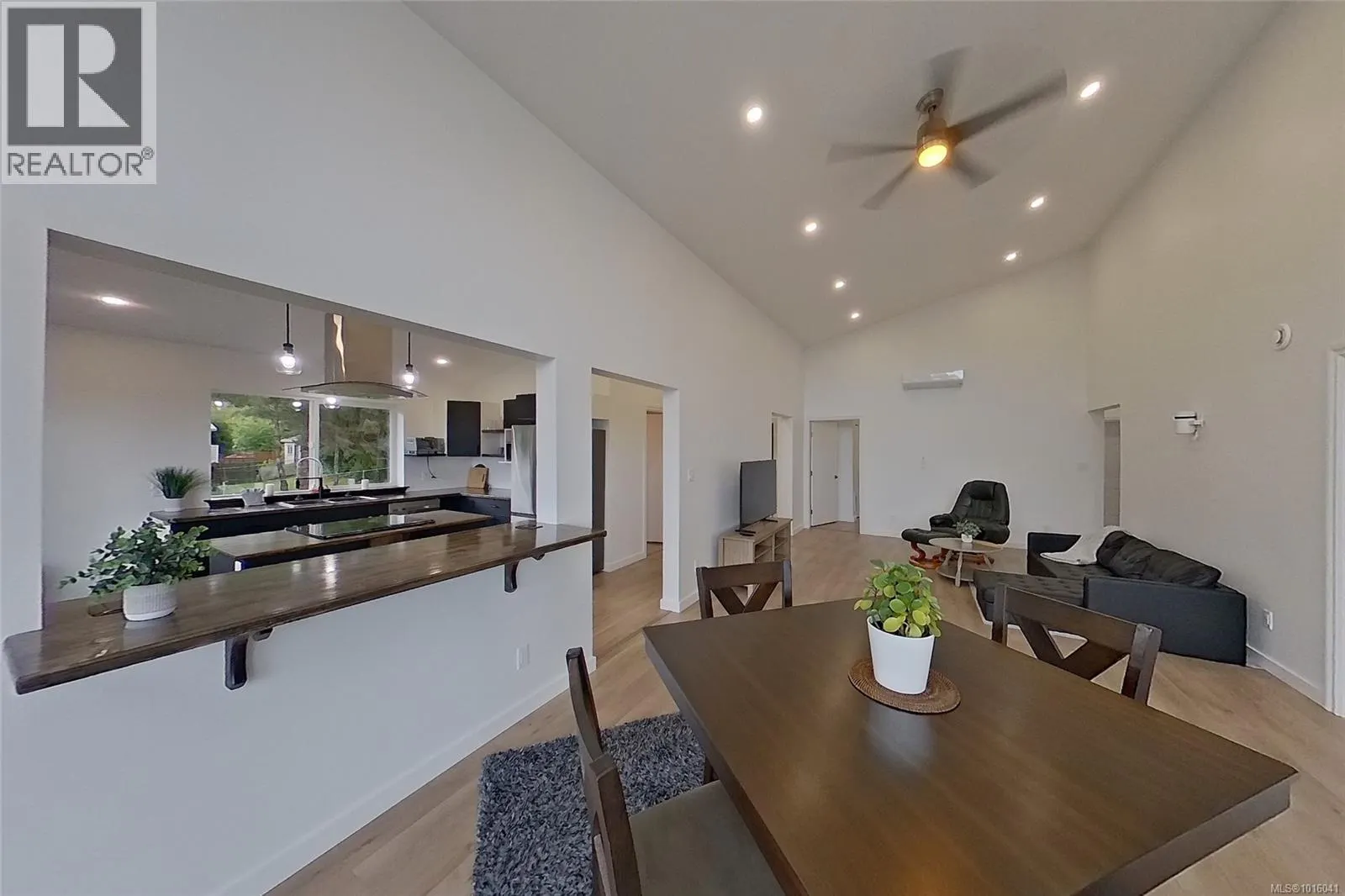 2087 Pioneer Hill Dr