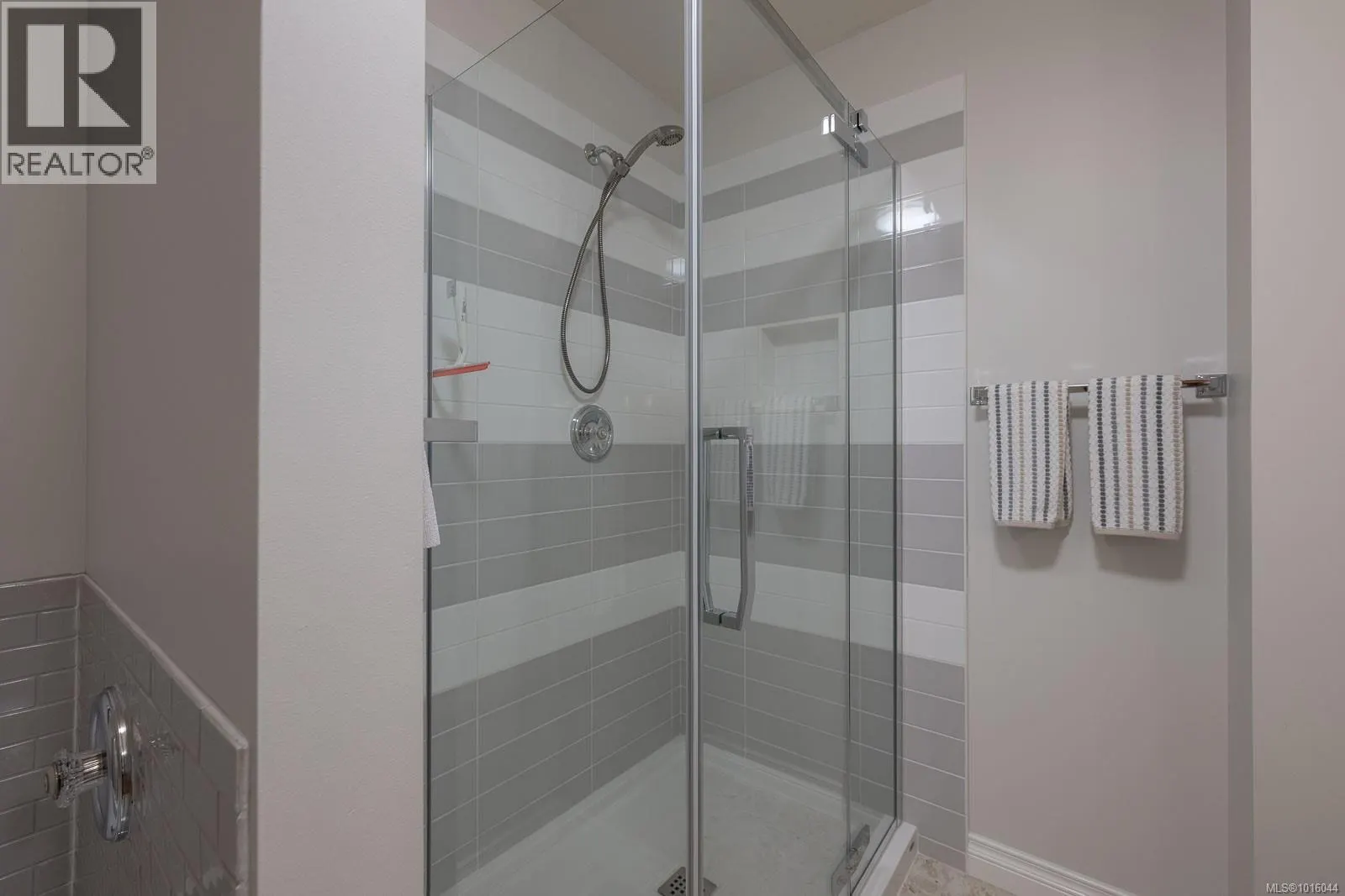 5059 Vista View Cres
