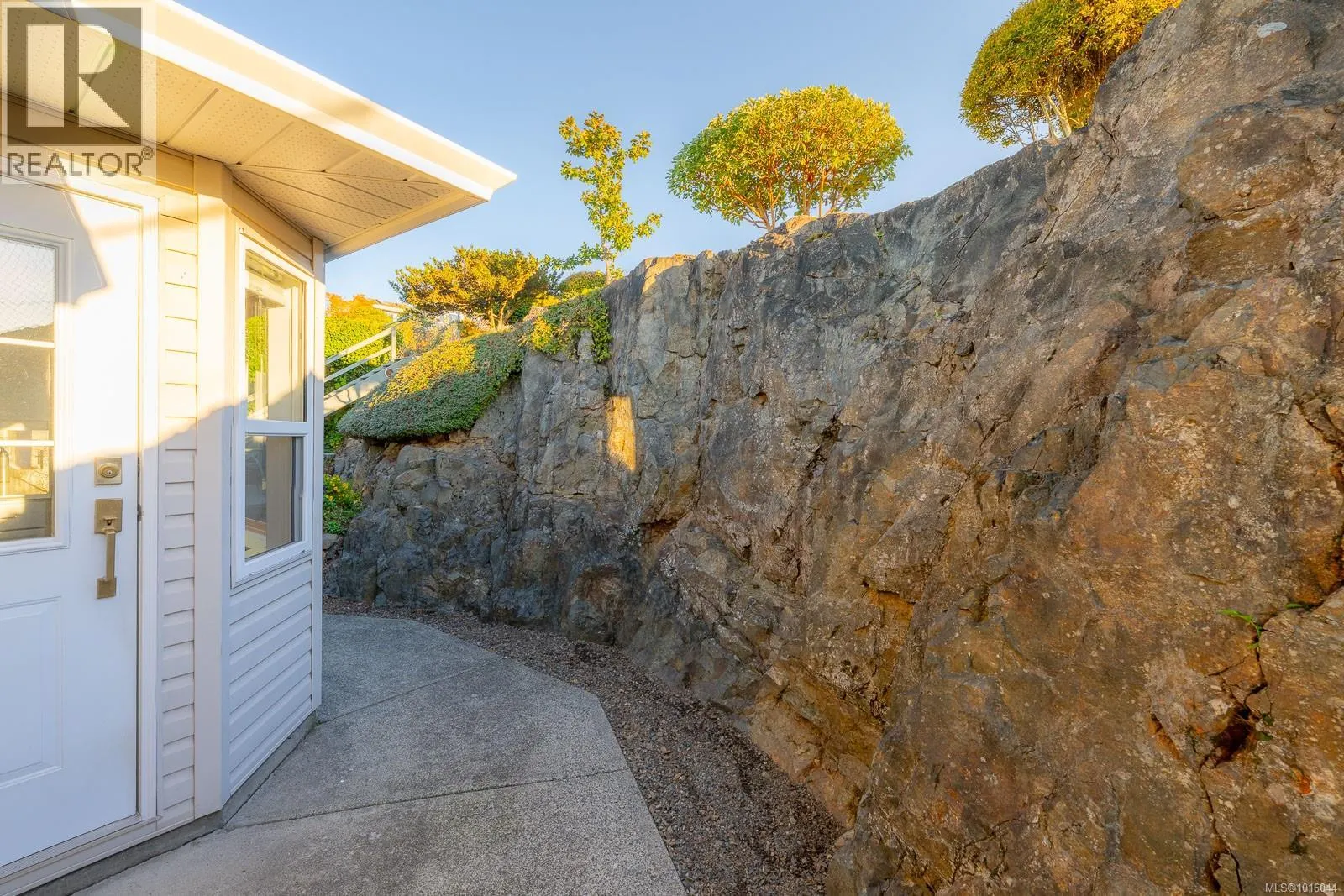 5059 Vista View Cres
