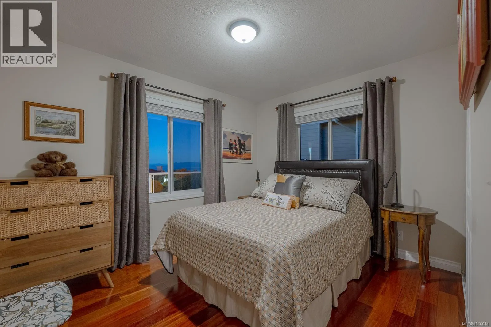 5059 Vista View Cres