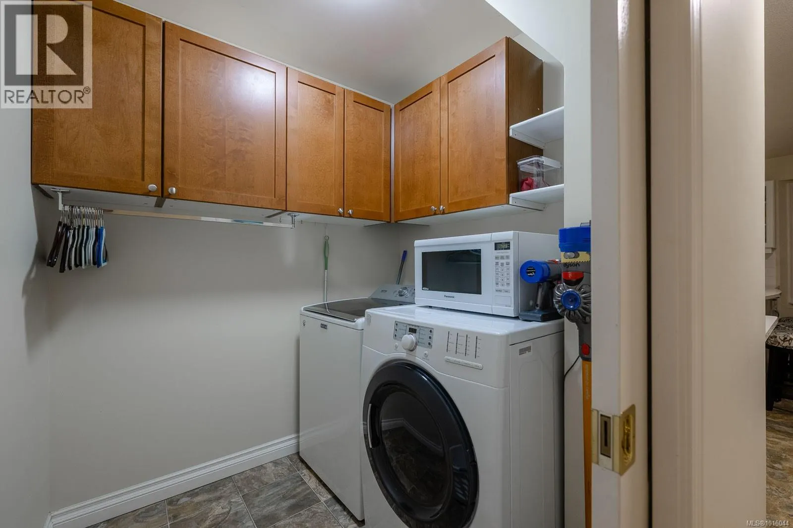 5059 Vista View Cres