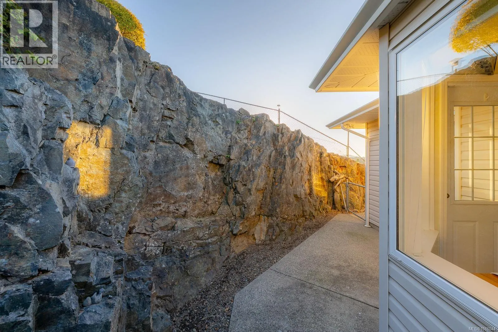 5059 Vista View Cres