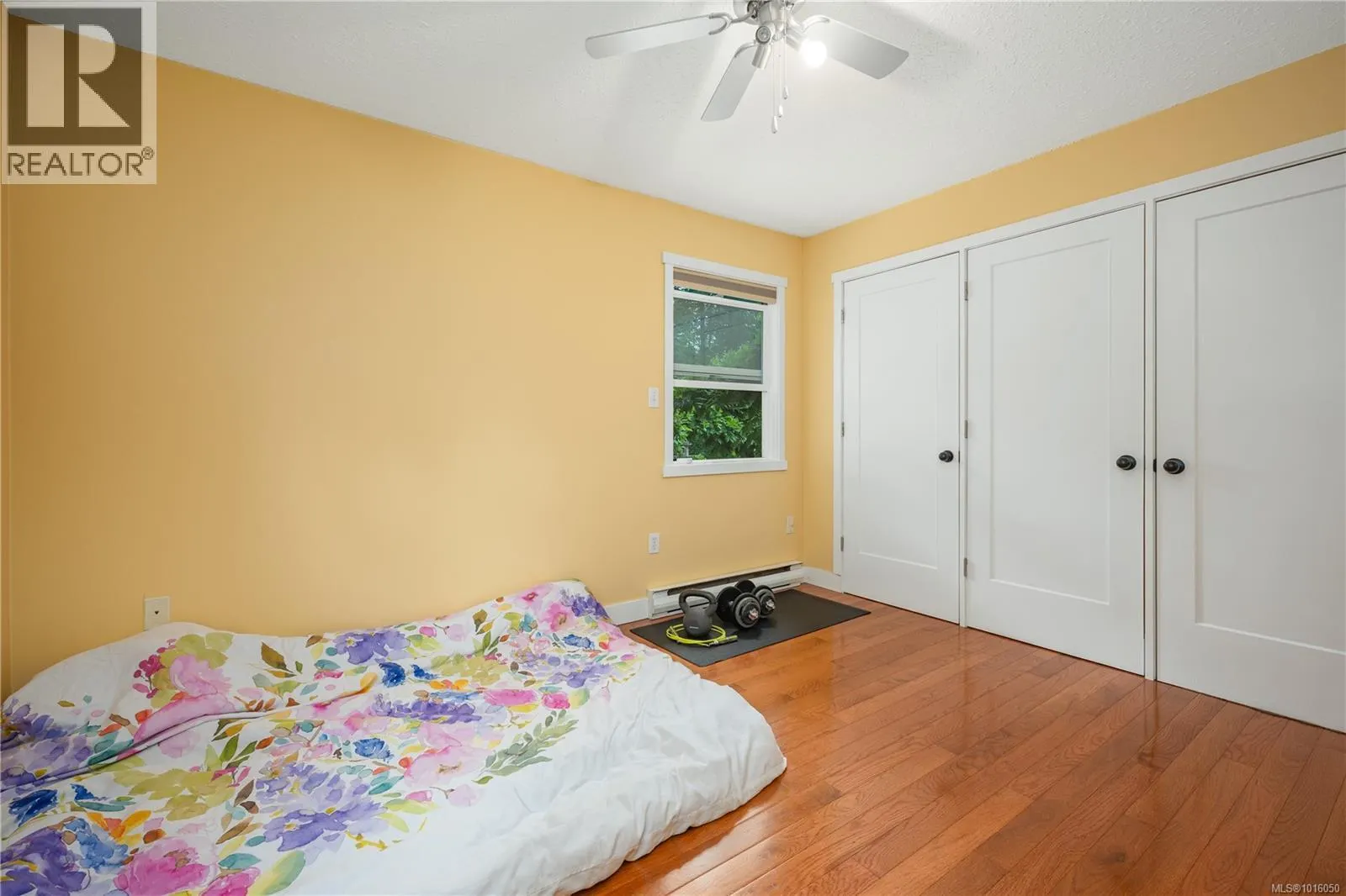 2439 Calais Rd