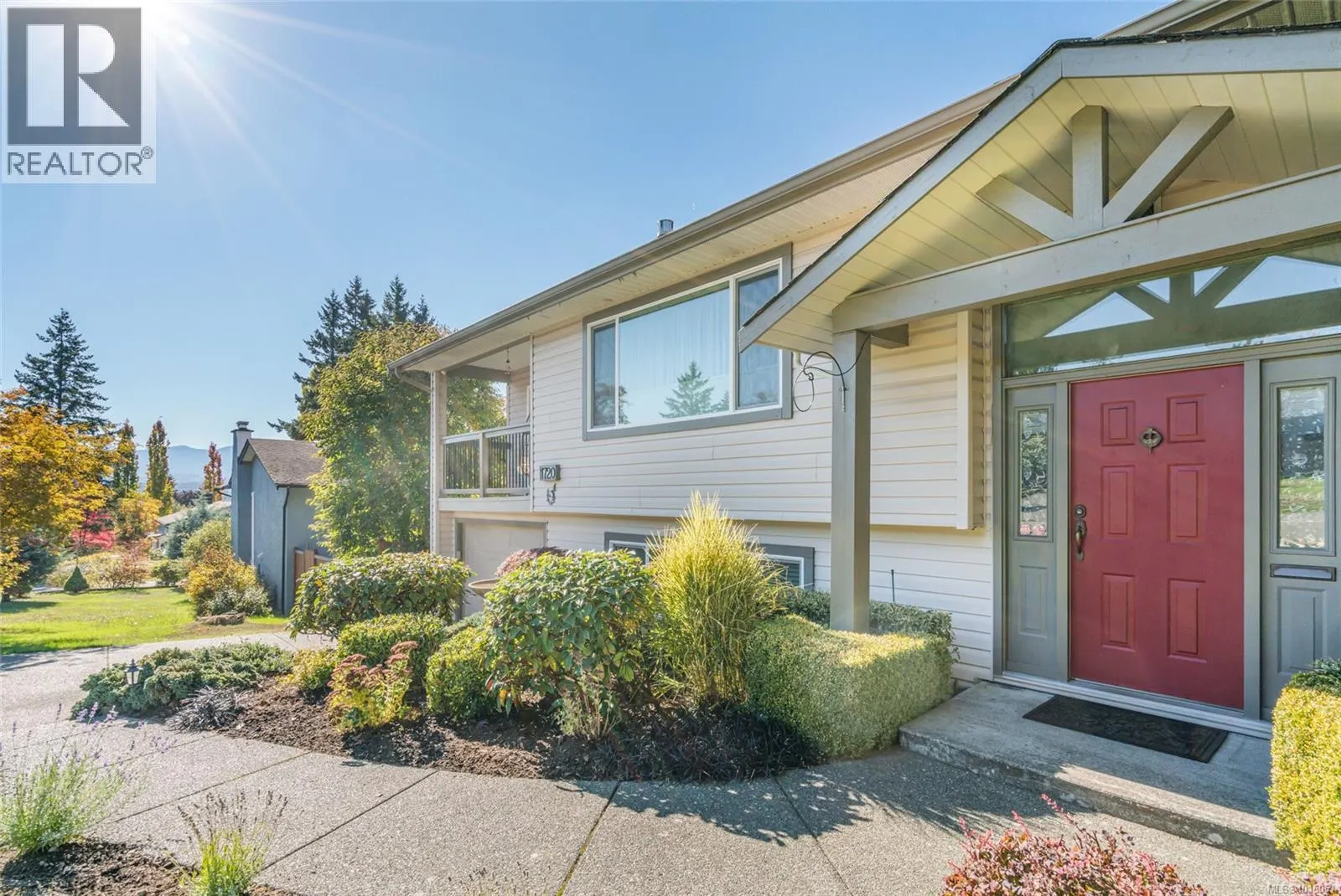 1720 McLauchlin Dr