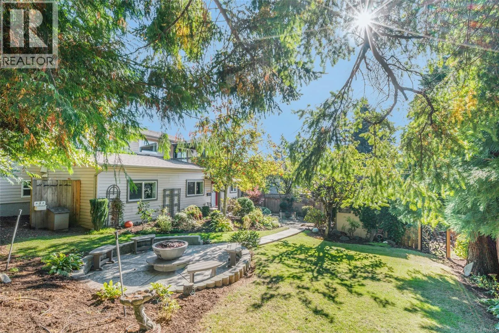 1720 McLauchlin Dr