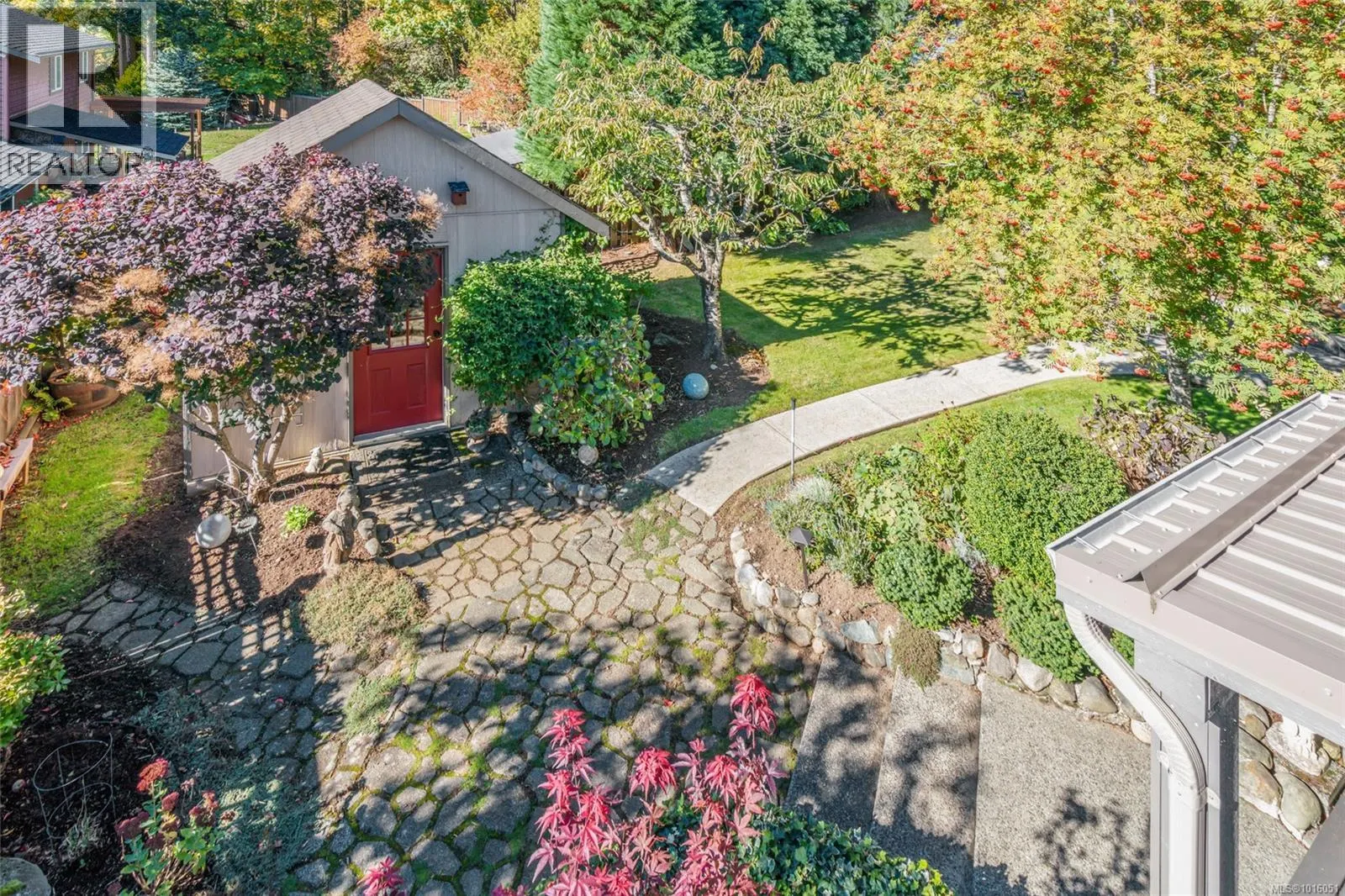 1720 McLauchlin Dr