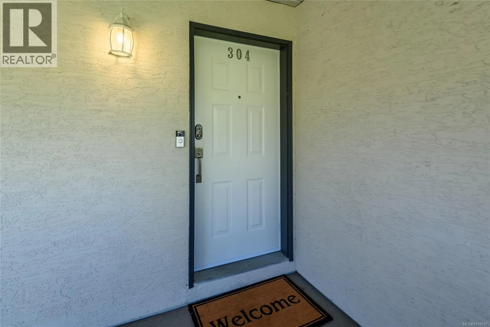304 4685 Alderwood Pl