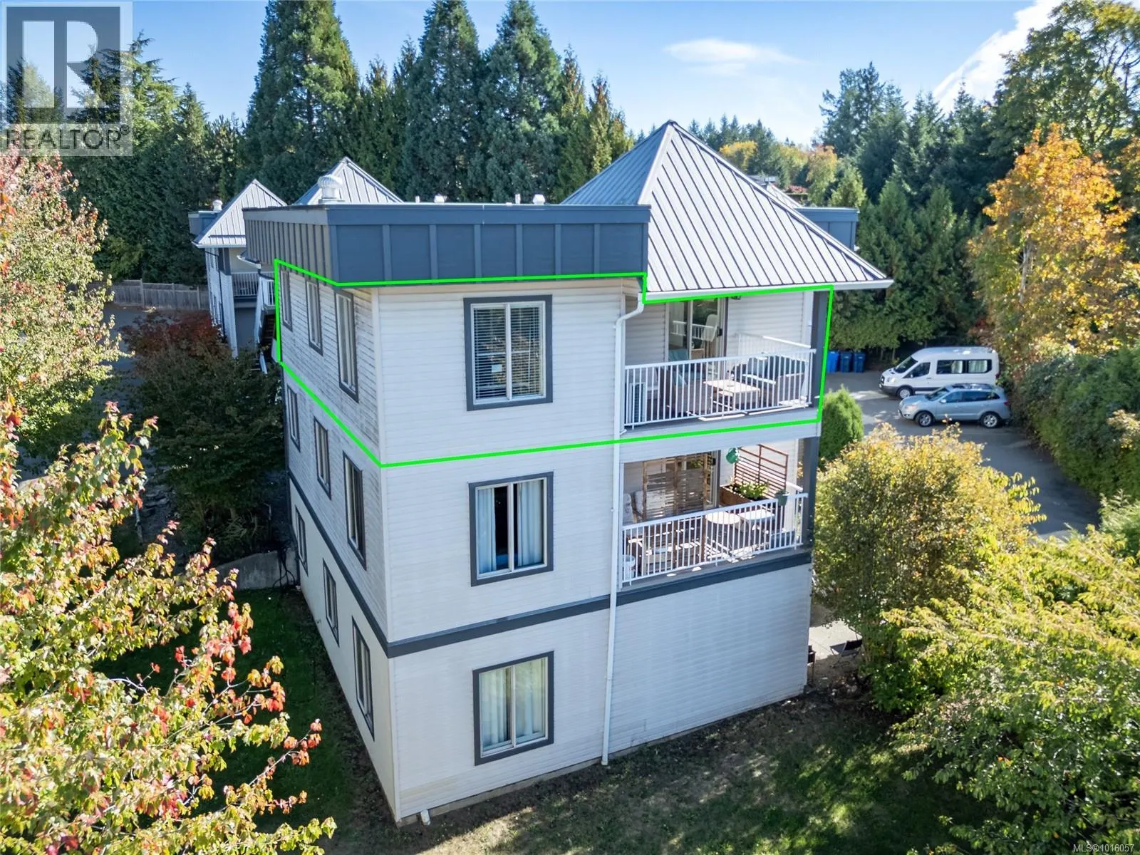 304 4685 Alderwood Pl