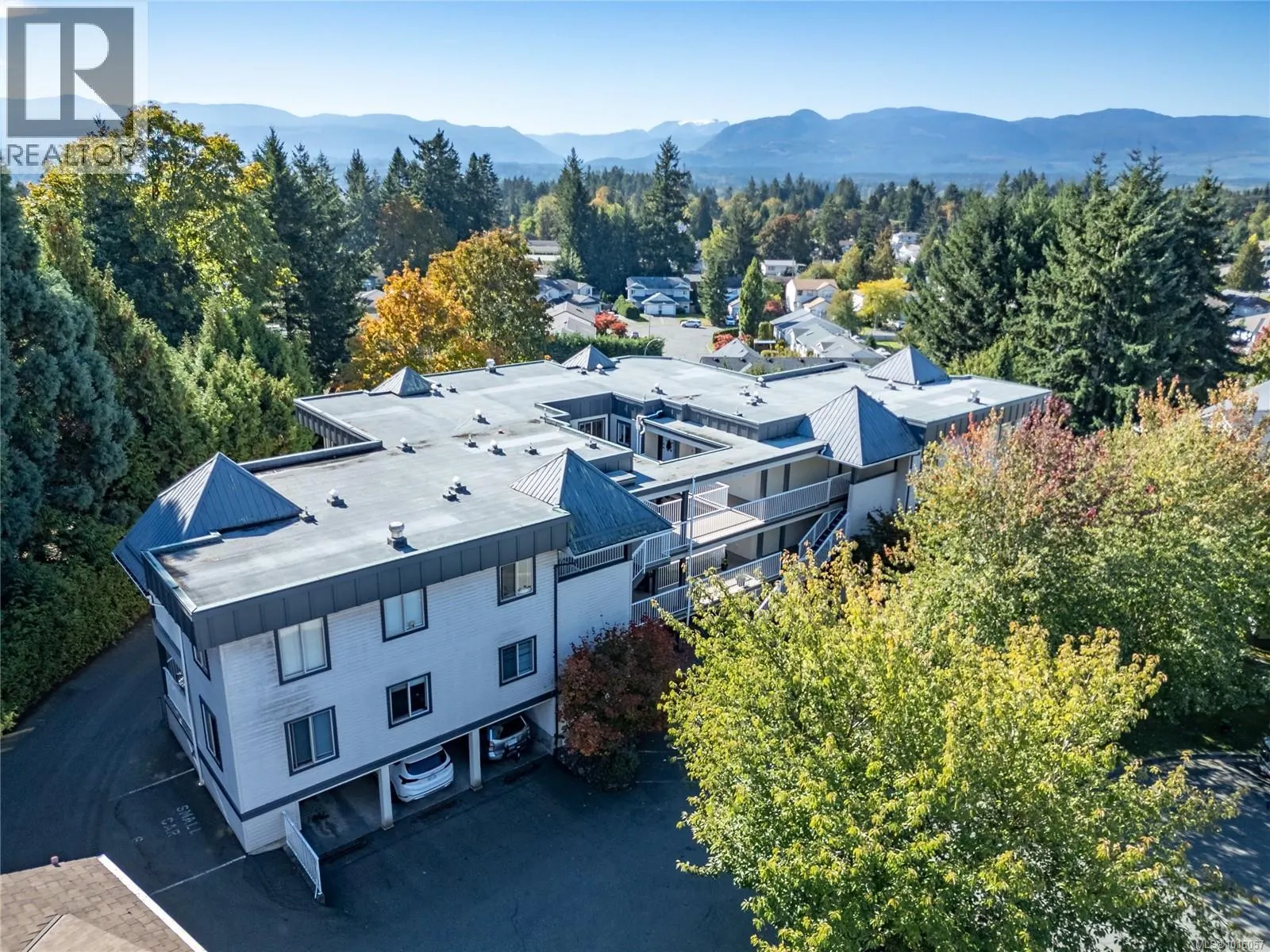 304 4685 Alderwood Pl