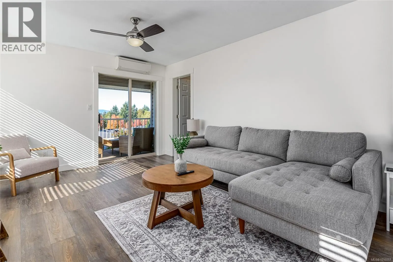304 4685 Alderwood Pl
