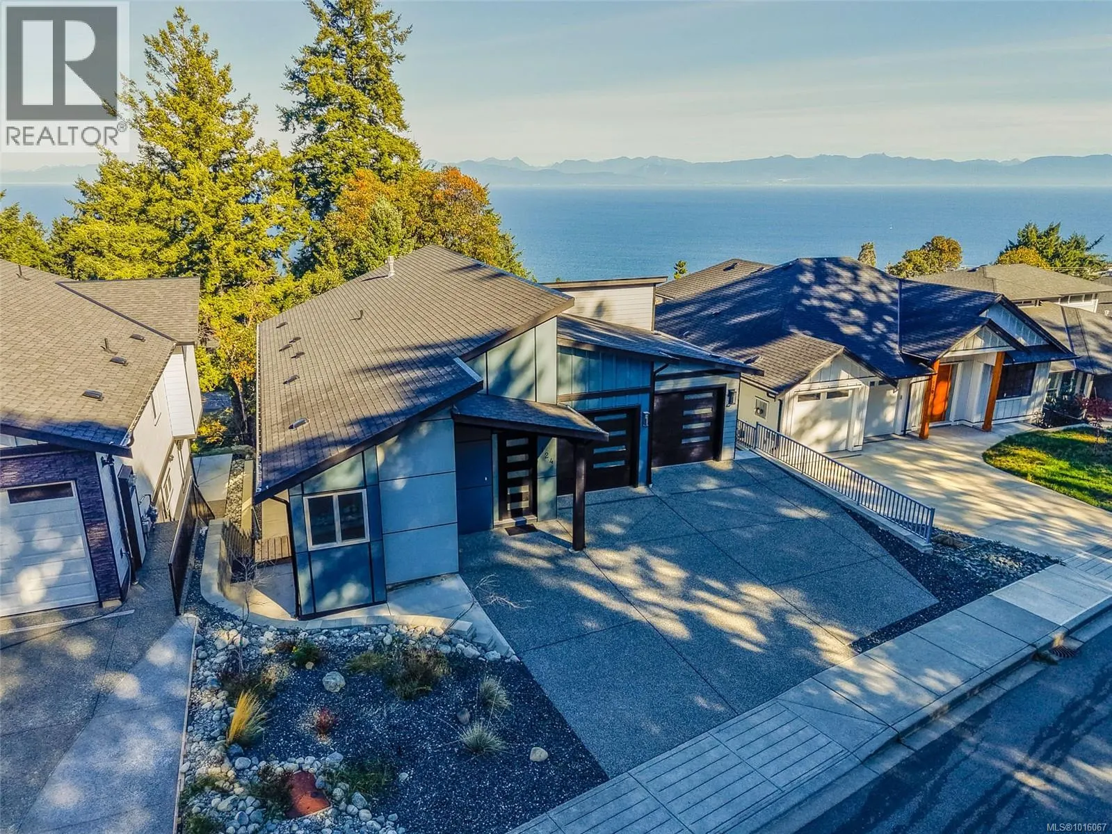 124 Hawk Point Rd