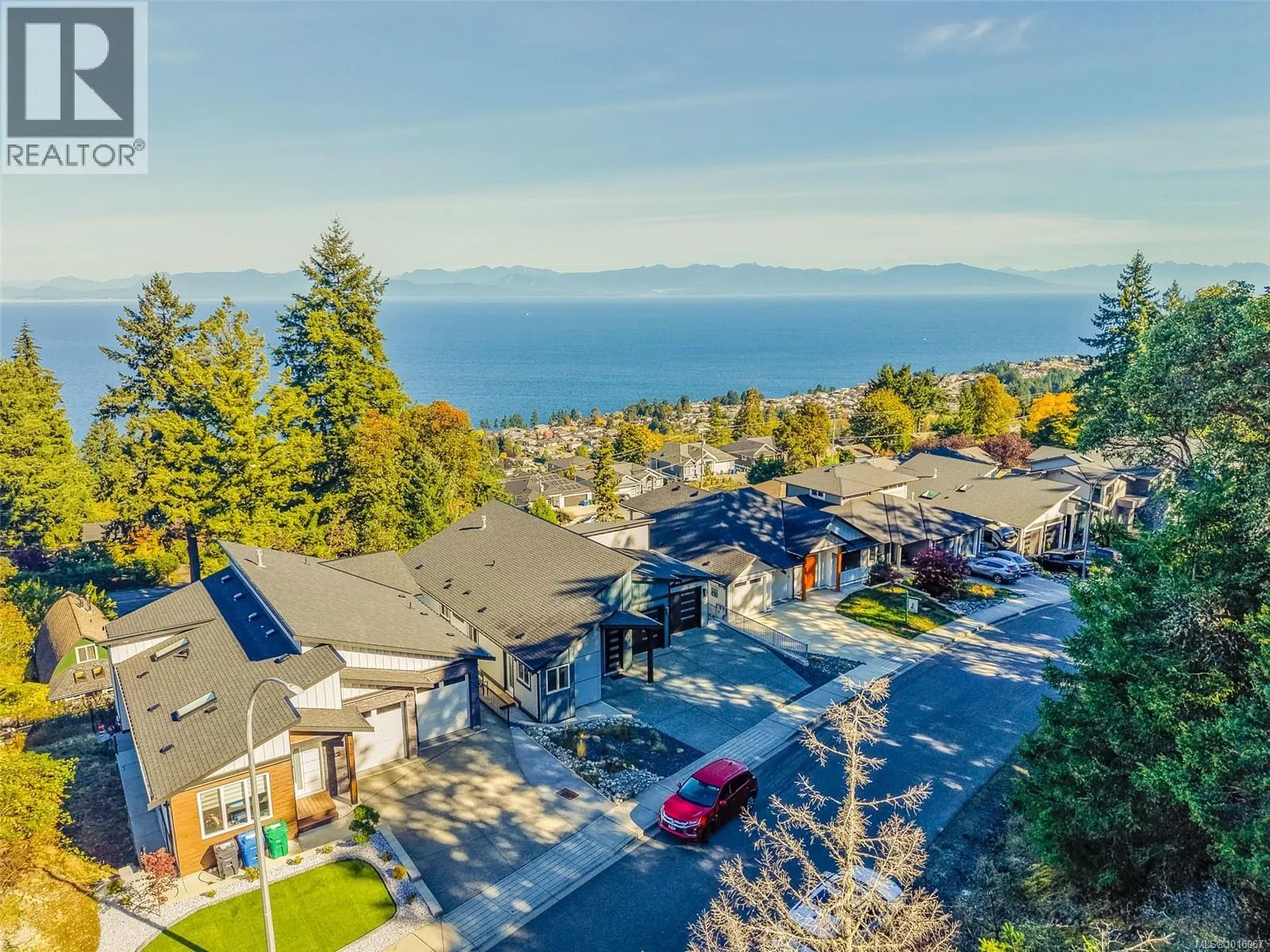 124 Hawk Point Rd