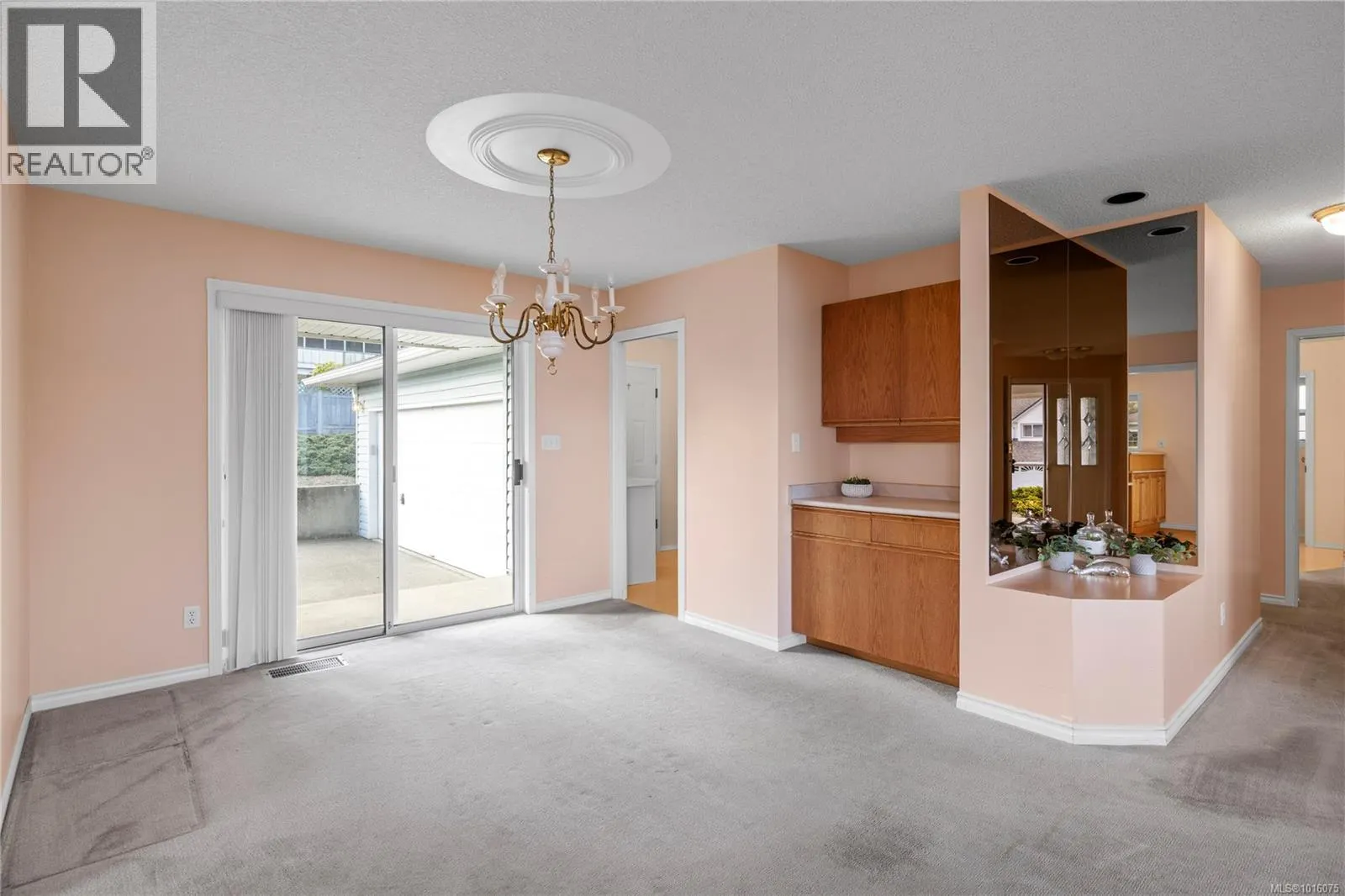 6283 Invermere Rd