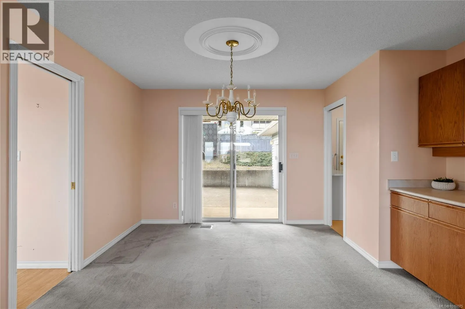 6283 Invermere Rd