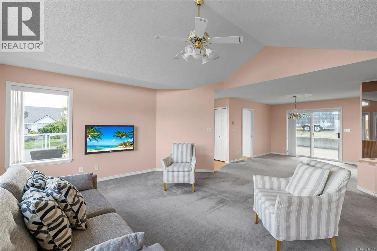 6283 Invermere Rd