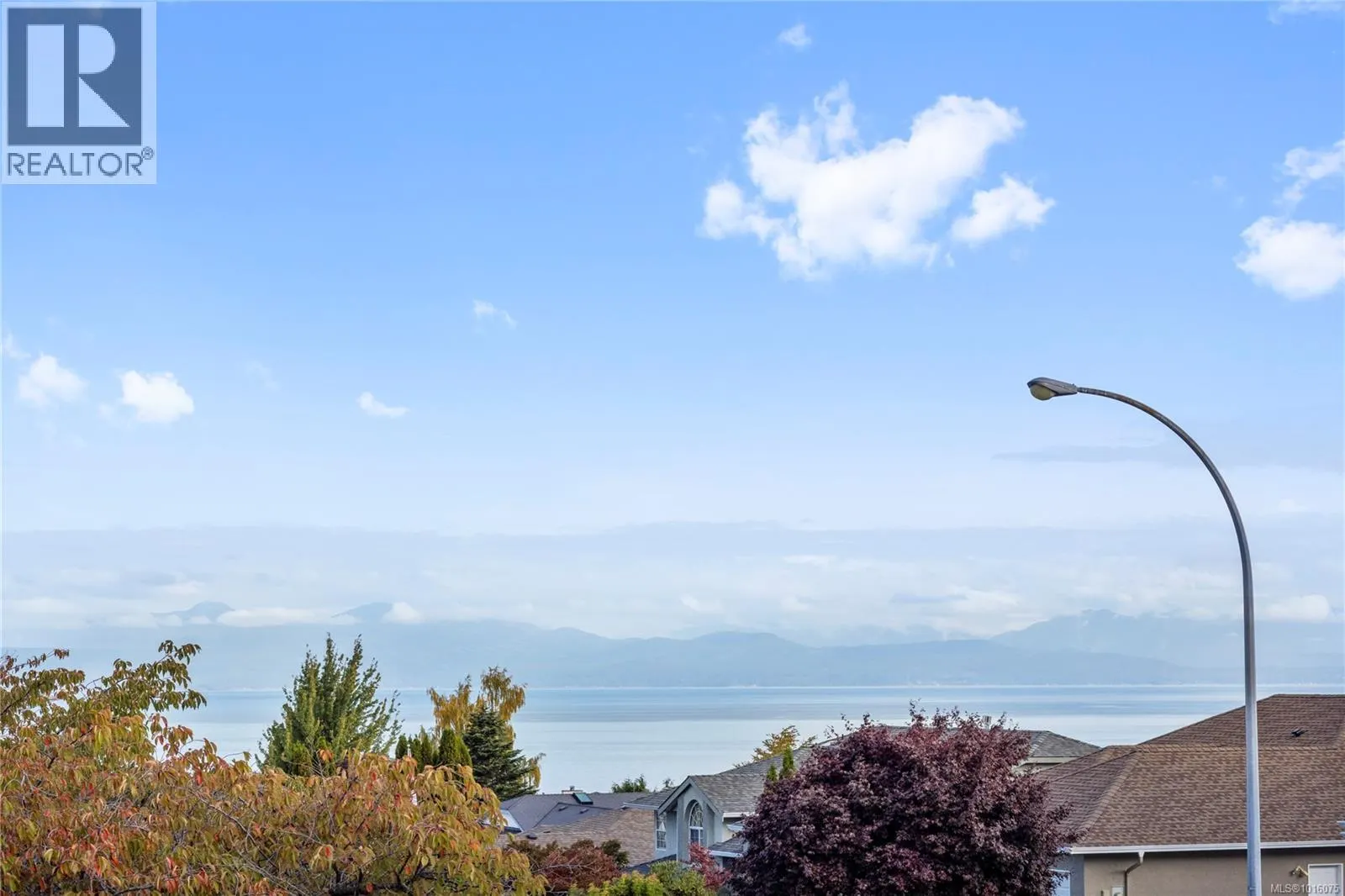 6283 Invermere Rd