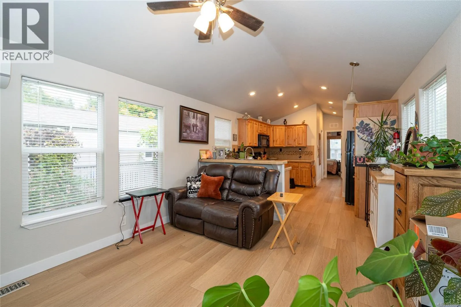 350 3042 River Rd