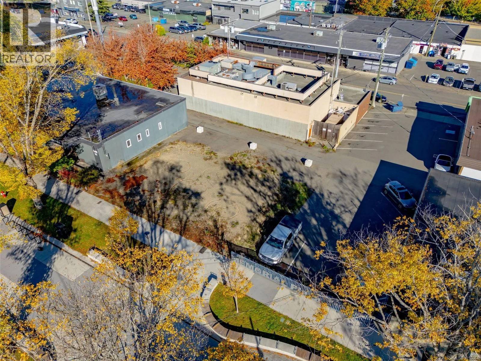 Lot 35 Memorial Ave
