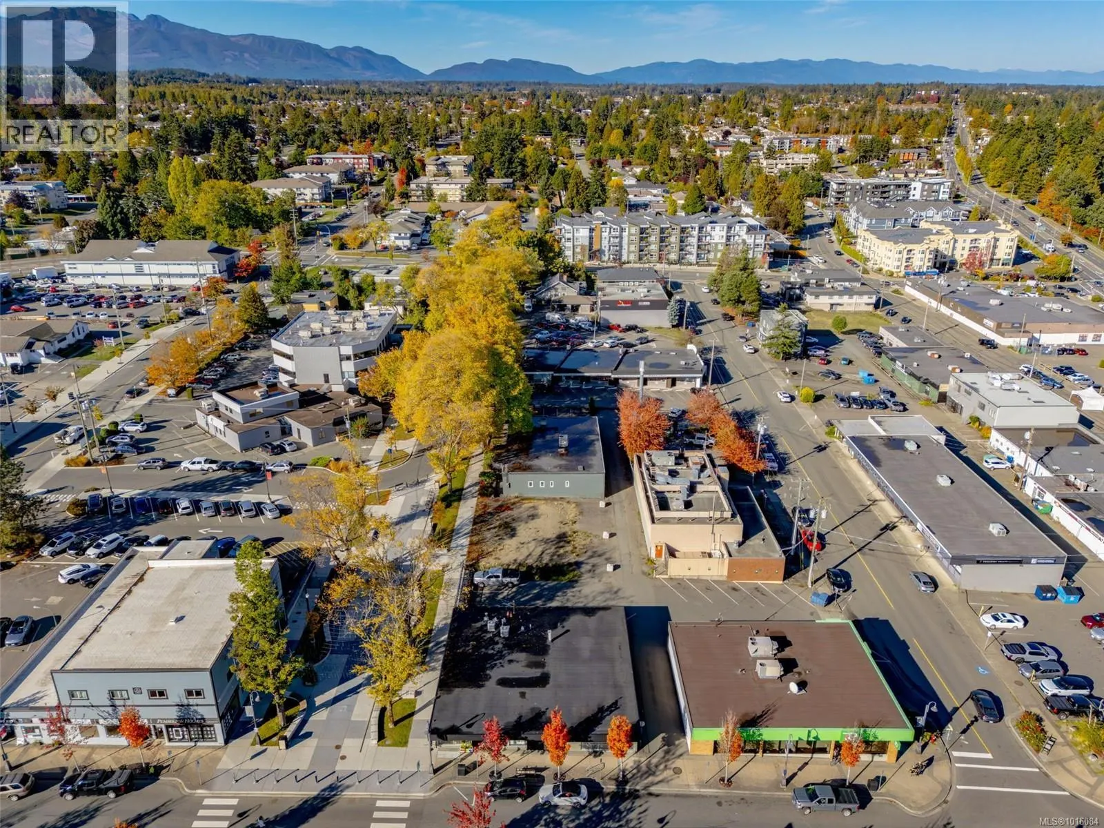 Lot 35 Memorial Ave