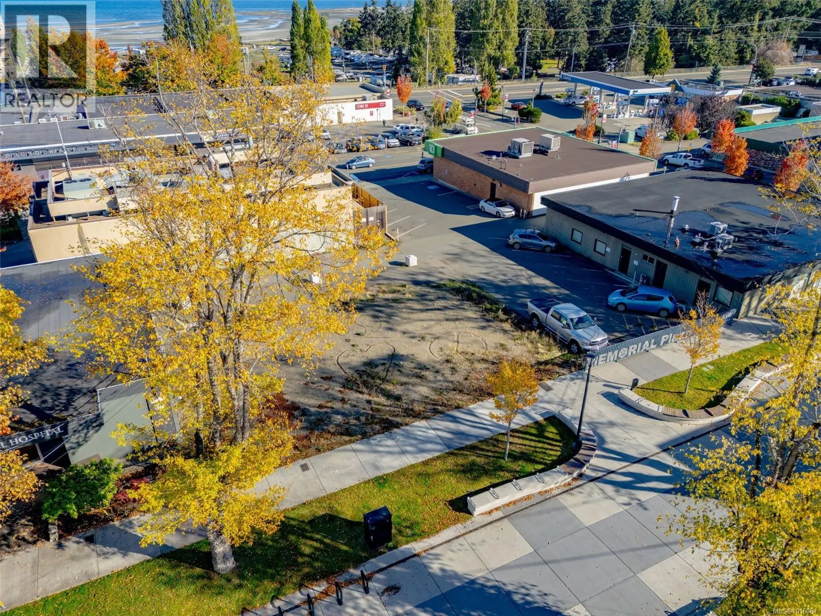 Lot 35 Memorial Ave