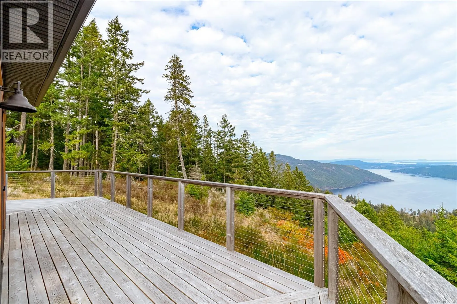 1490 Finlayson View Pl