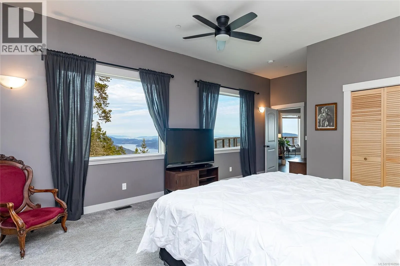 1490 Finlayson View Pl