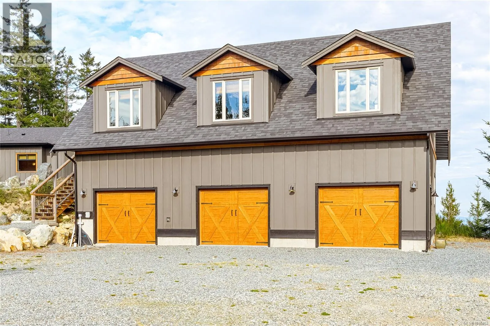 1490 Finlayson View Pl