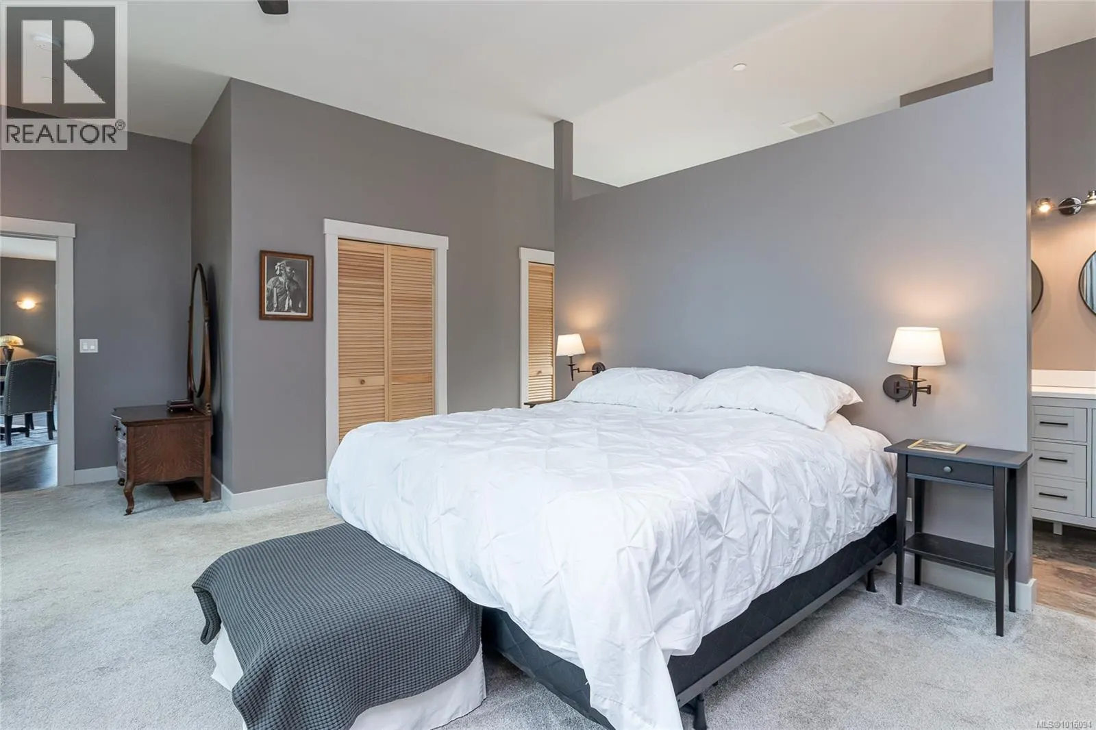 1490 Finlayson View Pl