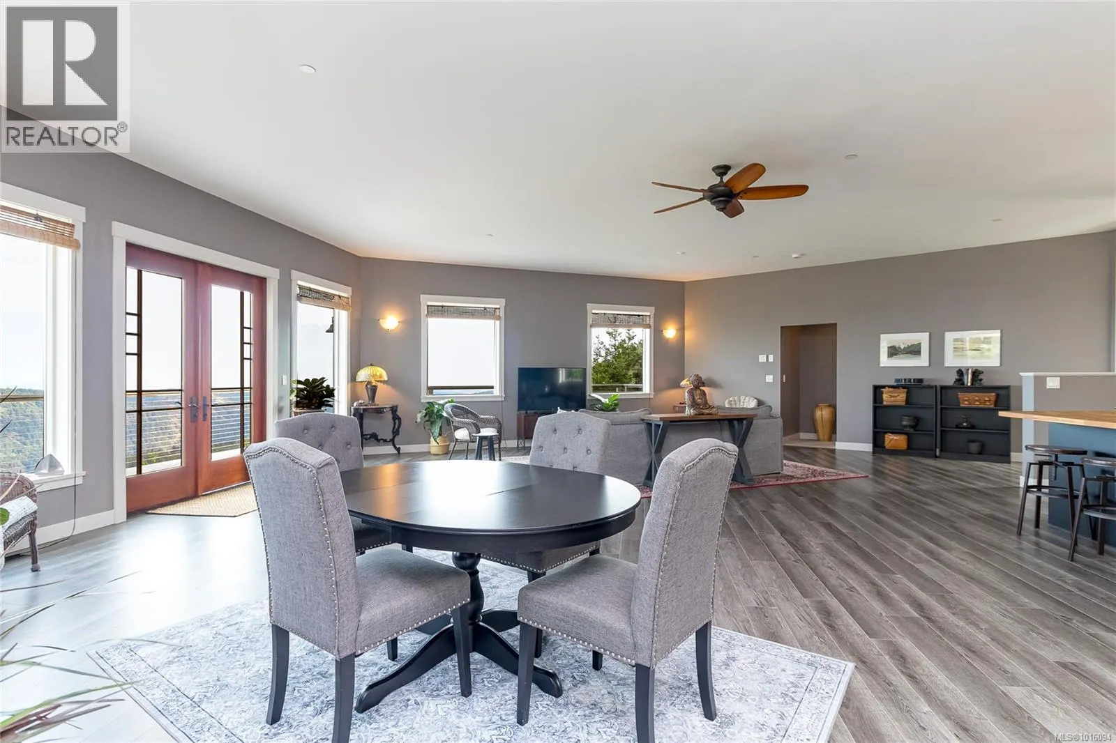 1490 Finlayson View Pl