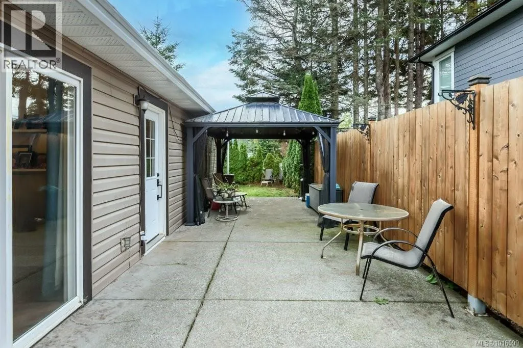 B 1750 15th St