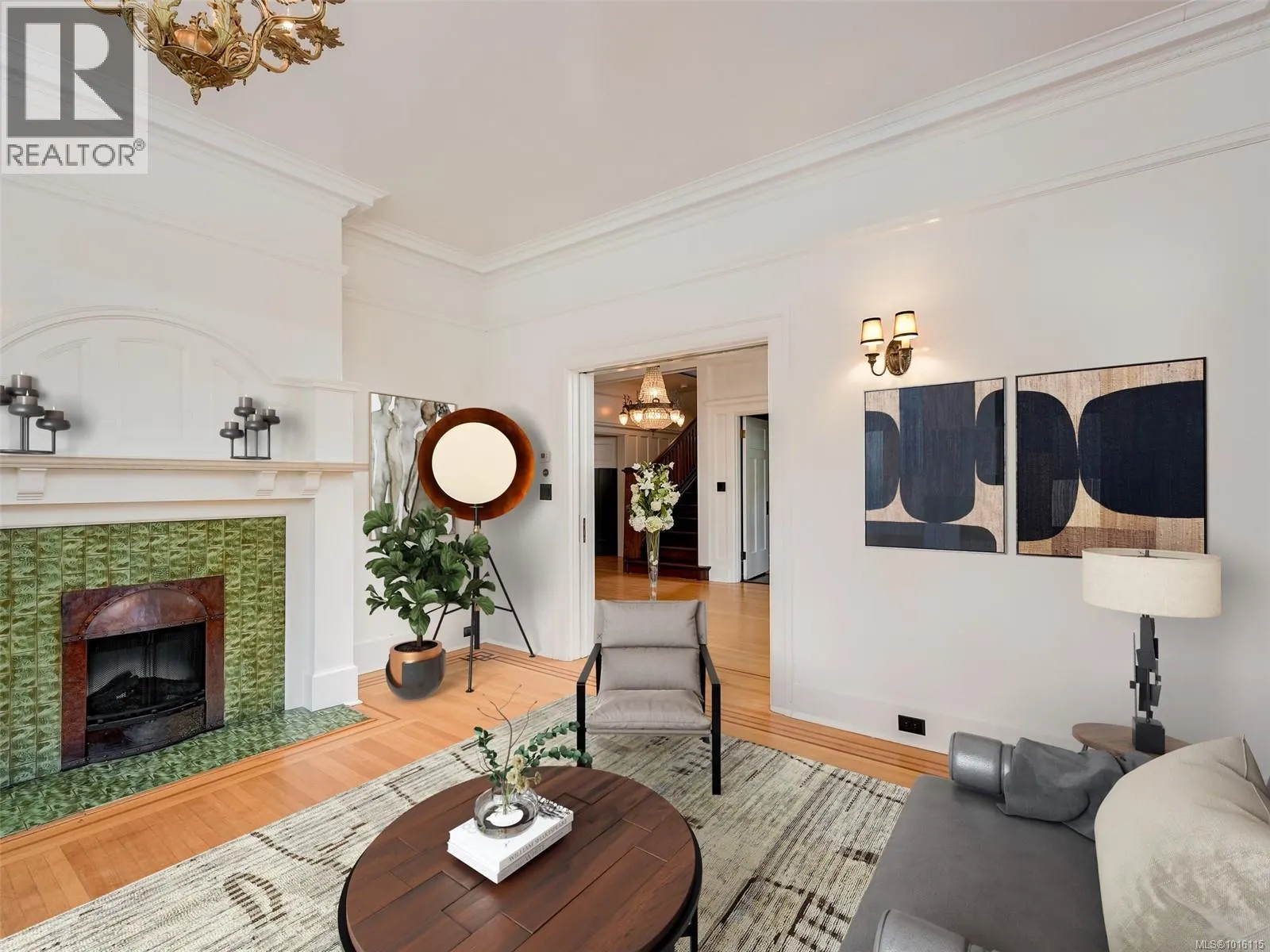 943 St. Charles St