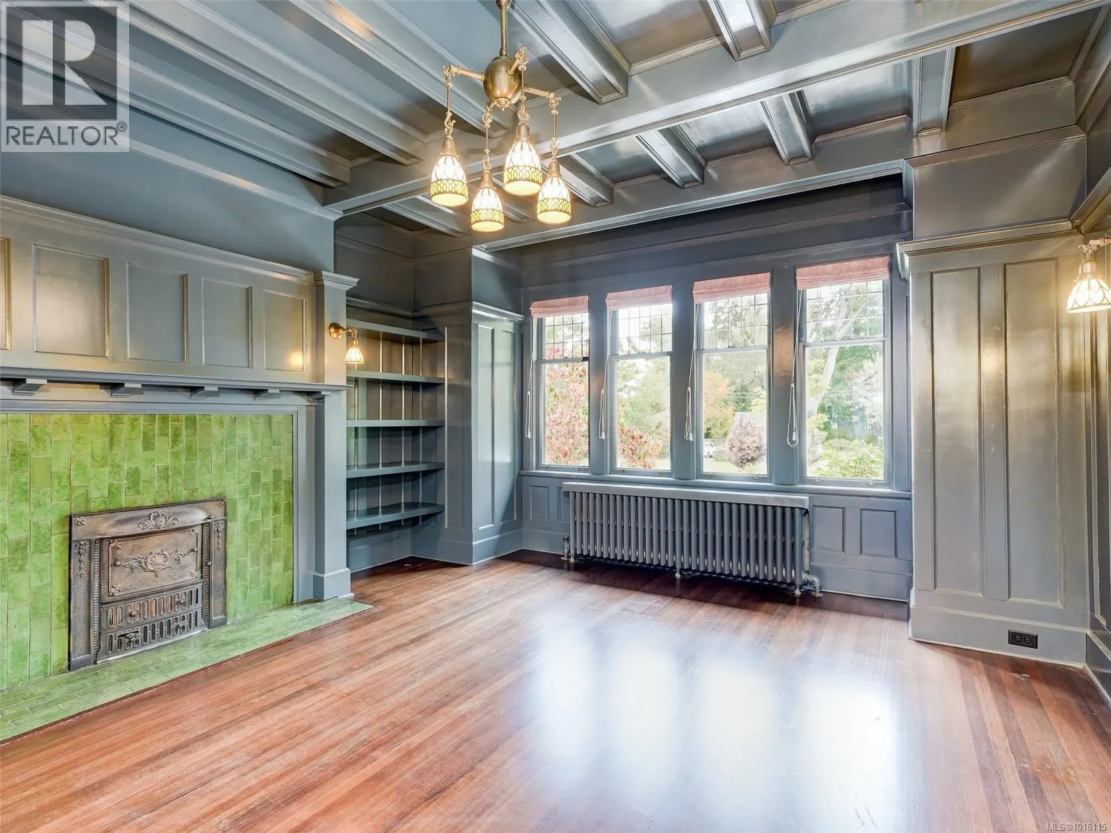 943 St. Charles St