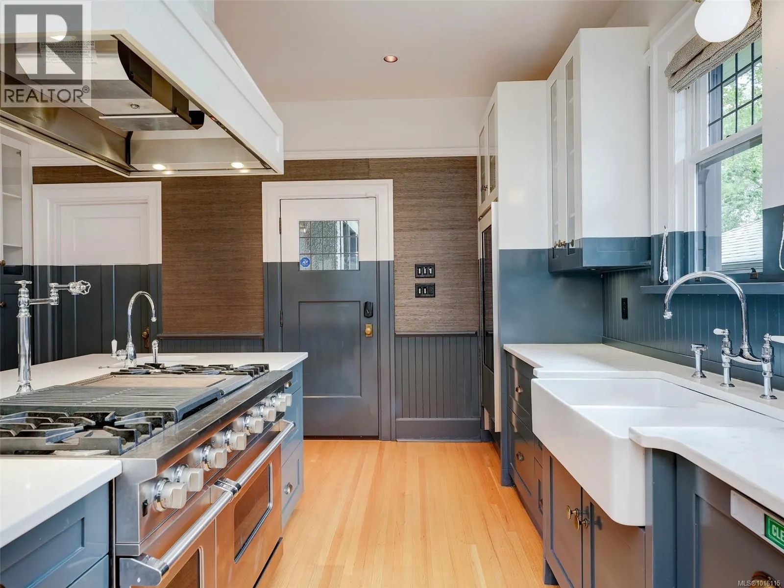 943 St. Charles St