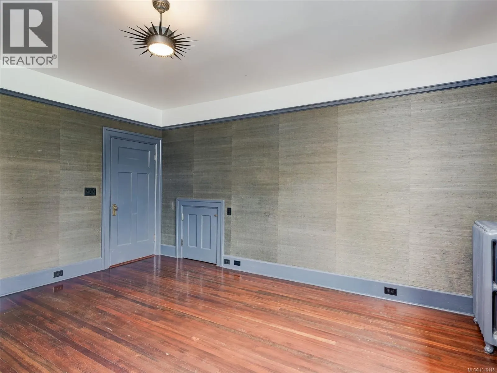 943 St. Charles St