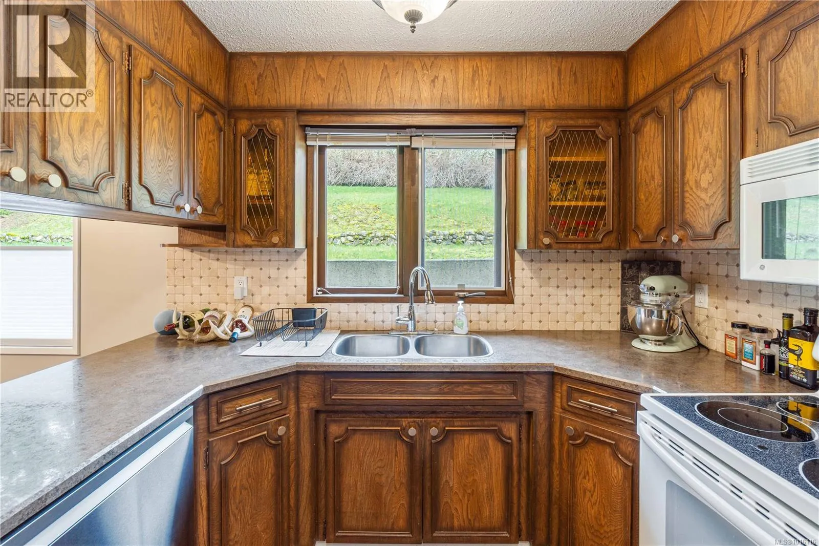 3270 Smugglers Hill Dr