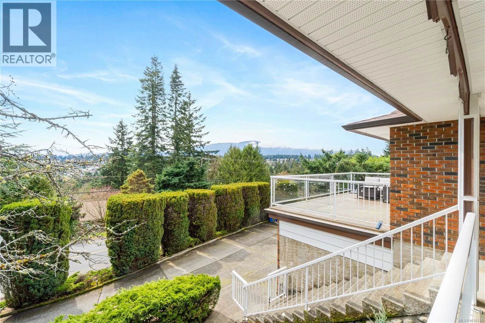 3270 Smugglers Hill Dr