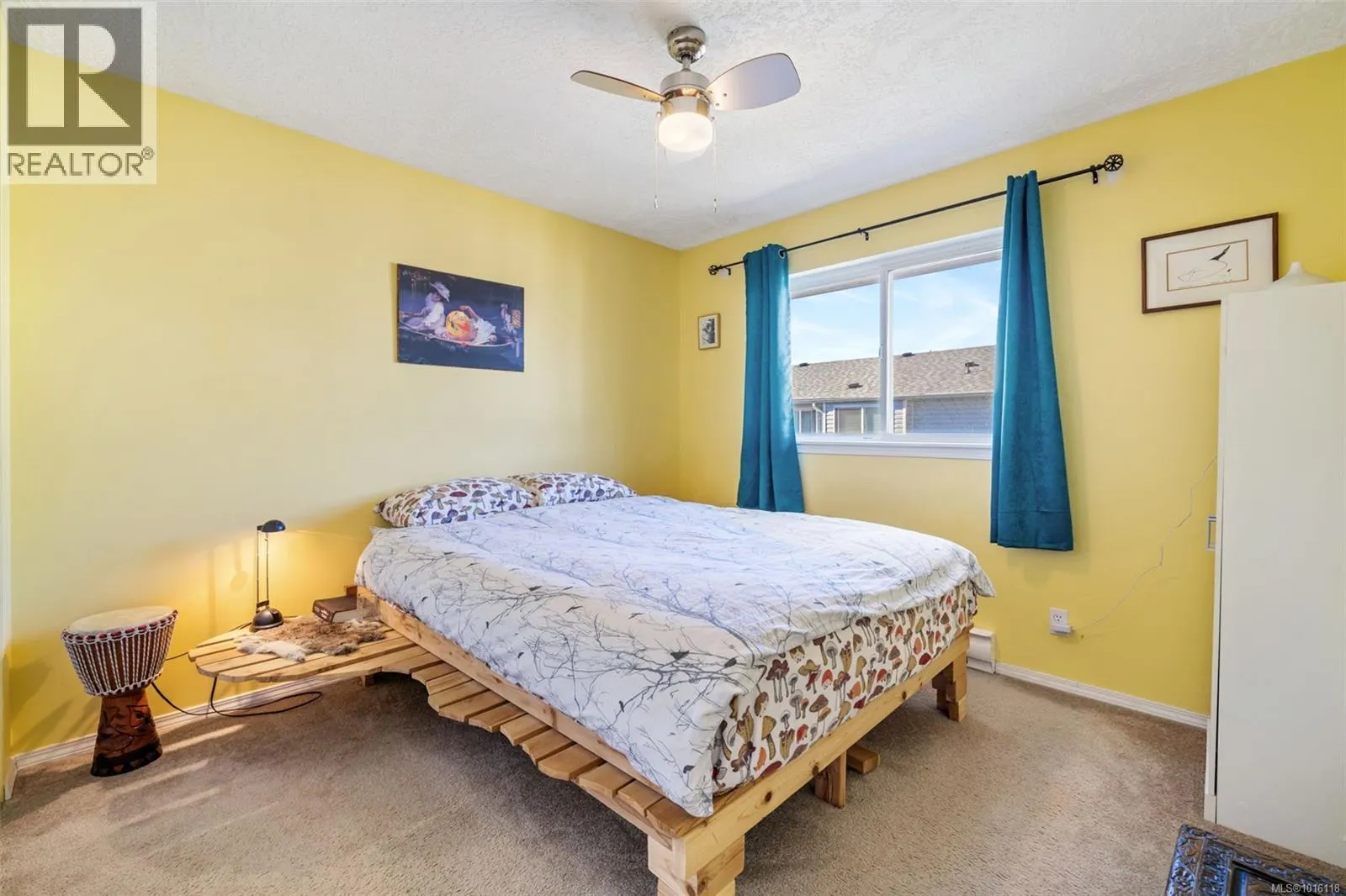 1 2516 Dingwall St