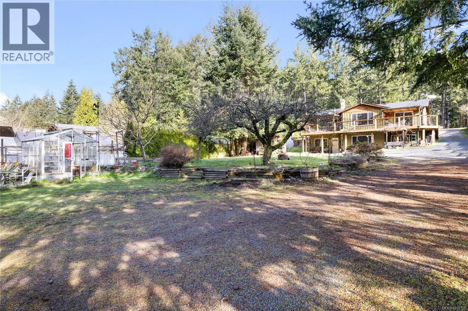 2450 Nanoose Rd