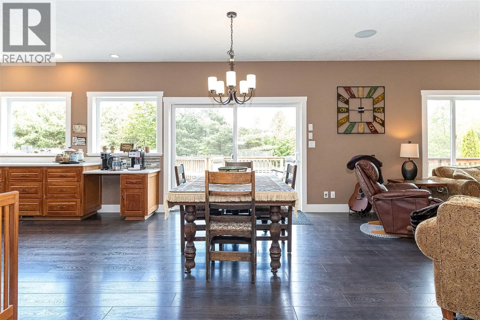 1655 Wyatt's Way