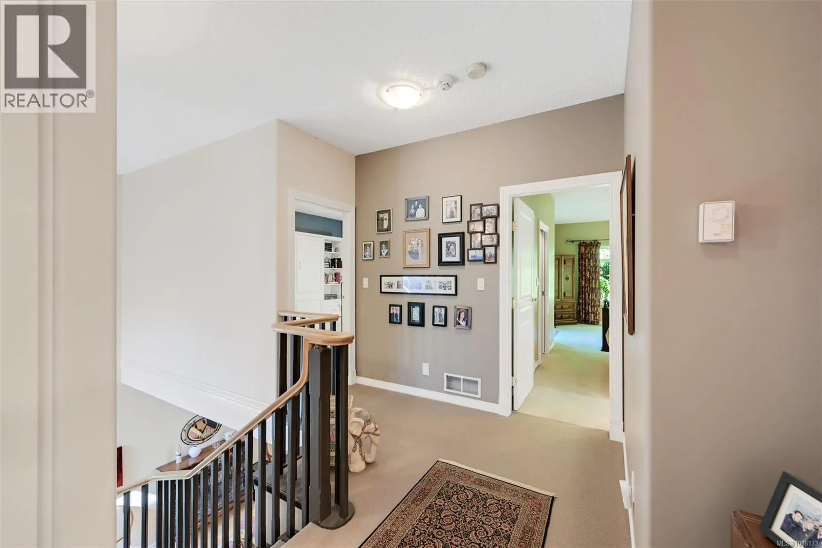 4 4522 Gordon Point Dr