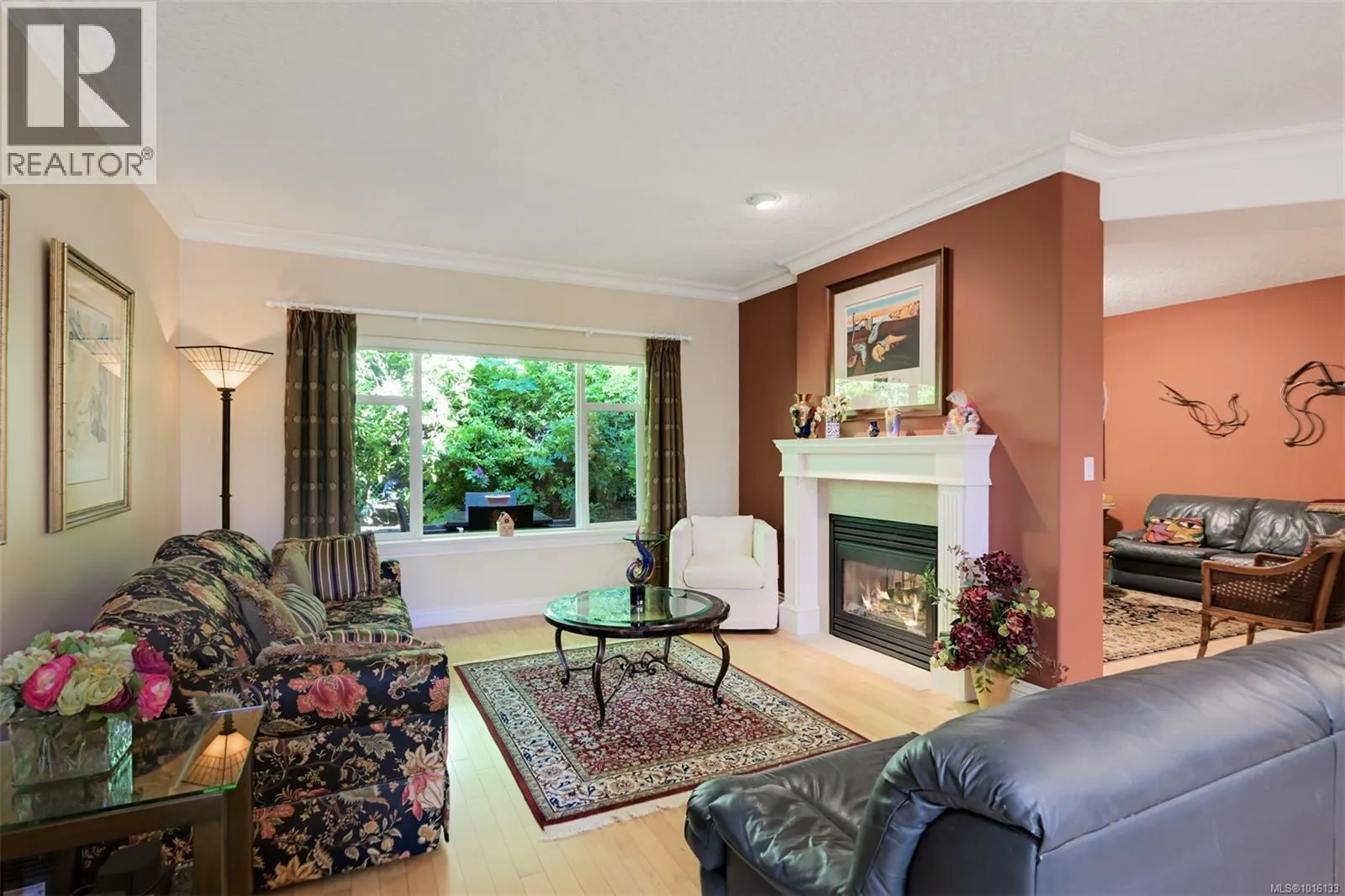 4 4522 Gordon Point Dr