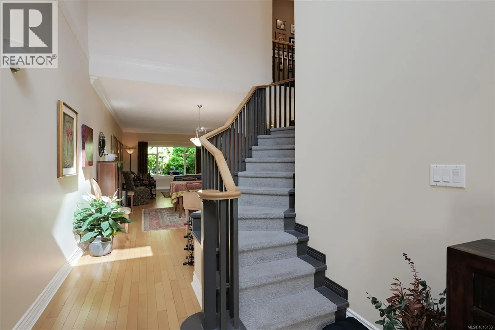 4 4522 Gordon Point Dr