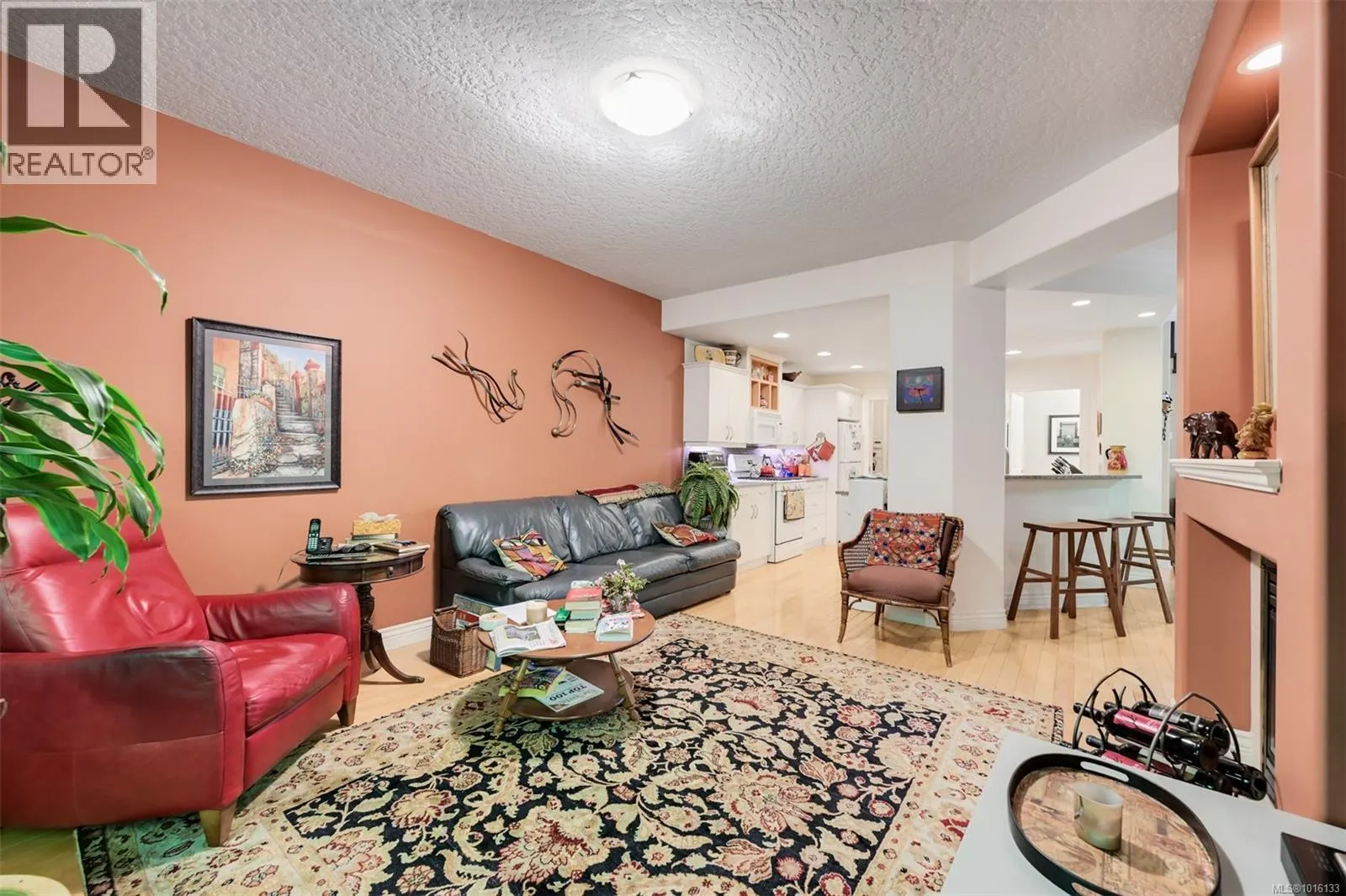 4 4522 Gordon Point Dr