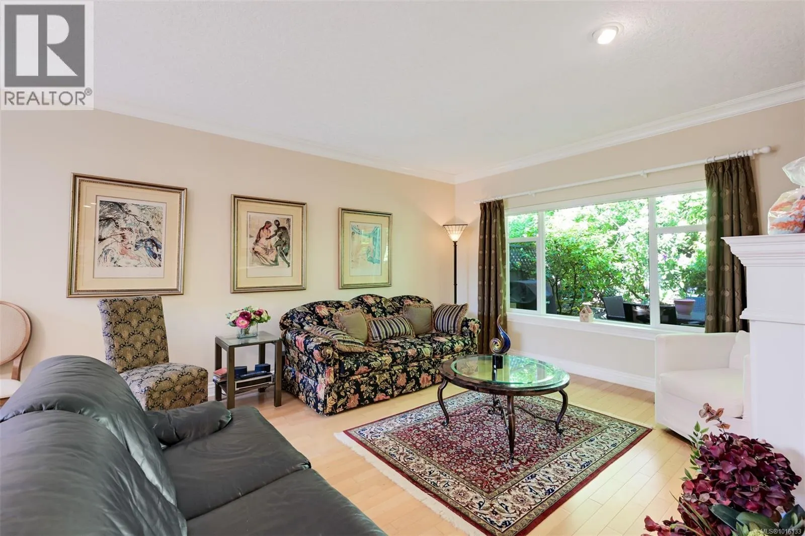 4 4522 Gordon Point Dr
