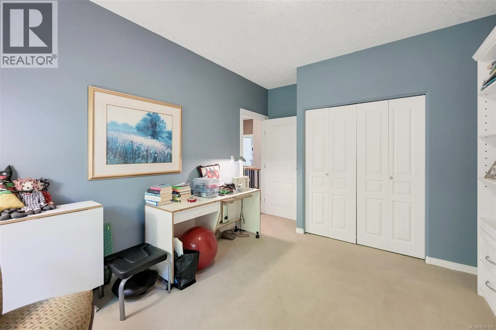 4 4522 Gordon Point Dr