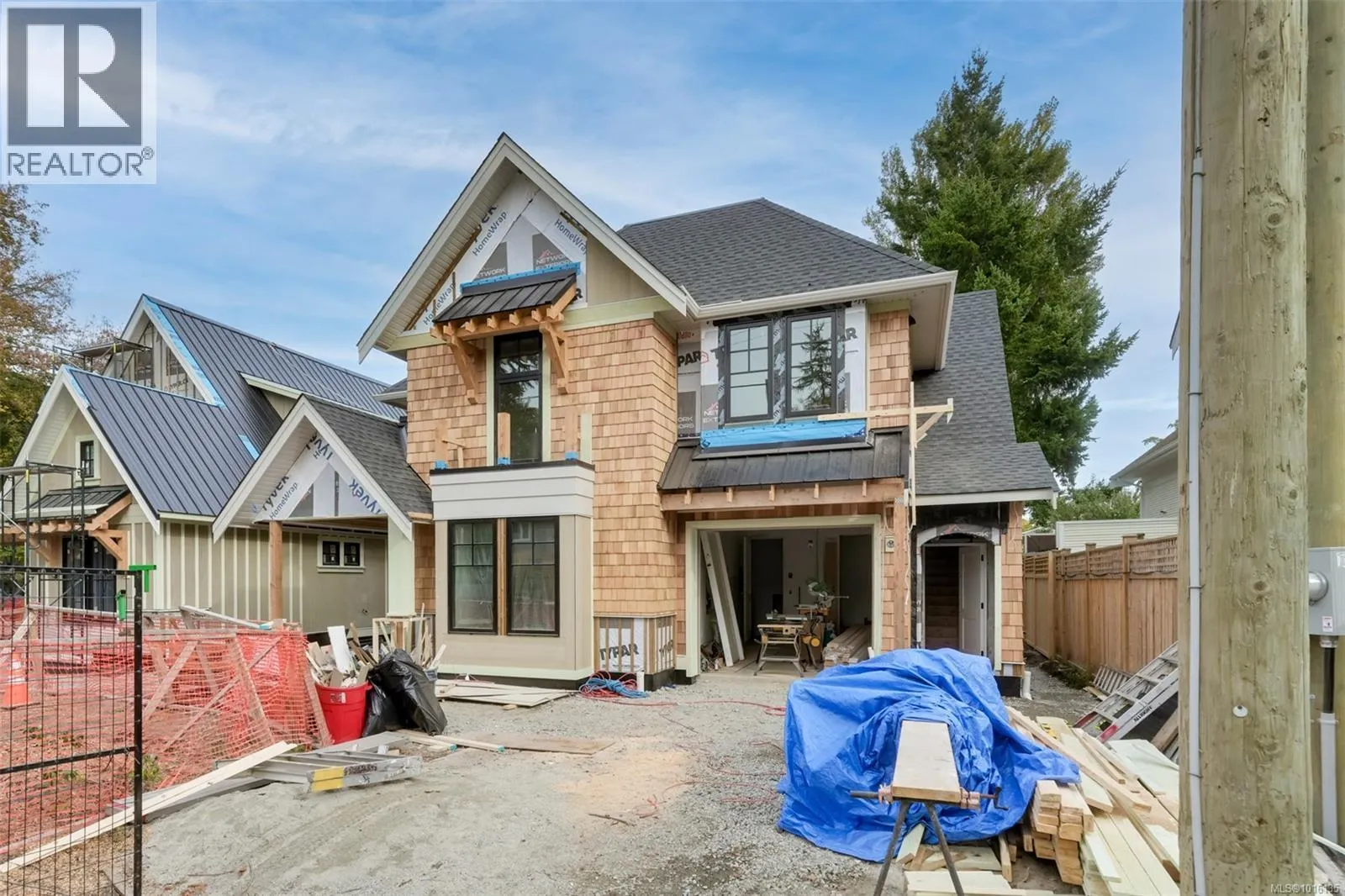 1039 Falkland Rd