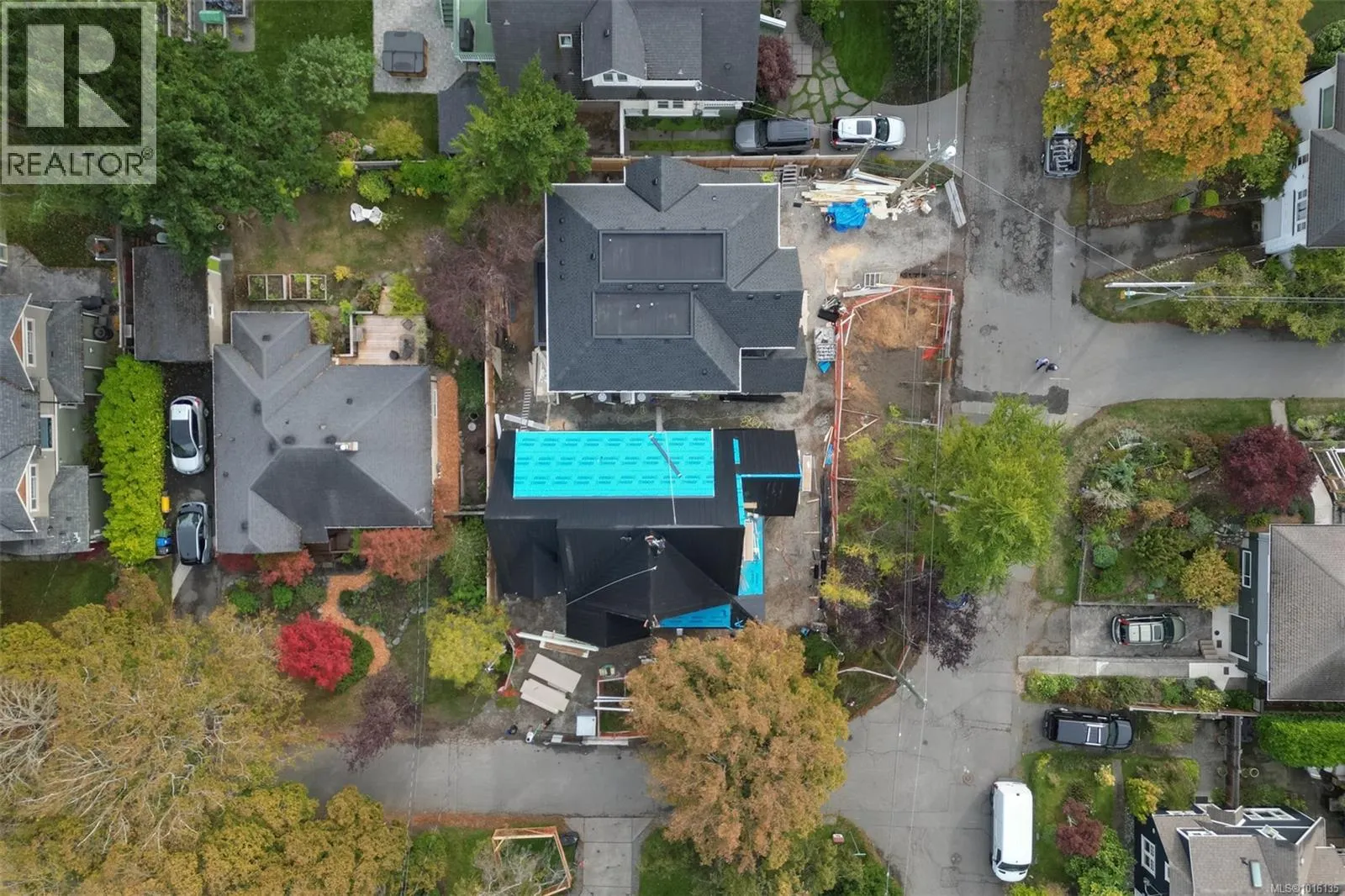 1039 Falkland Rd