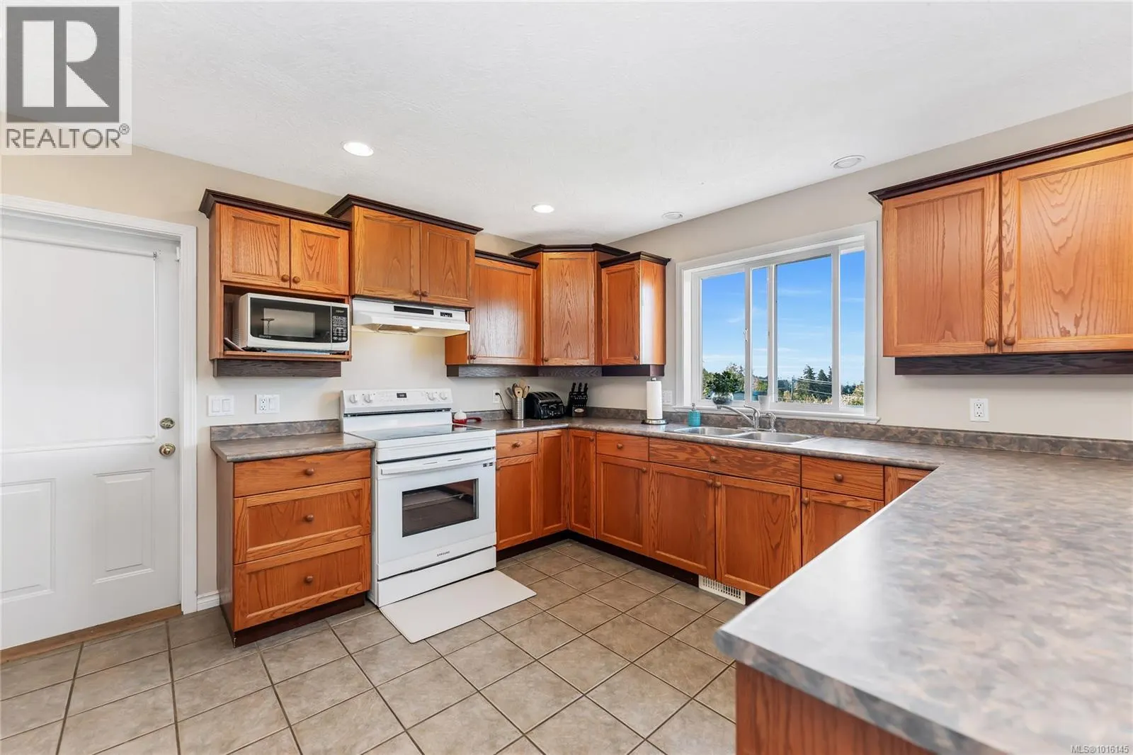 517 Louise Rd