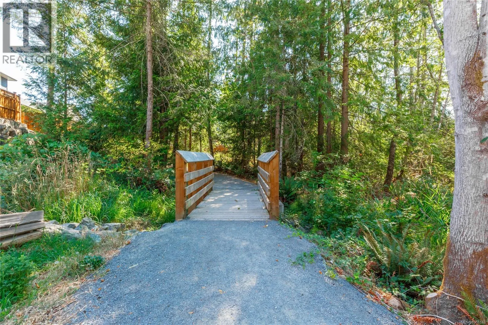 3526 Luxton Rd